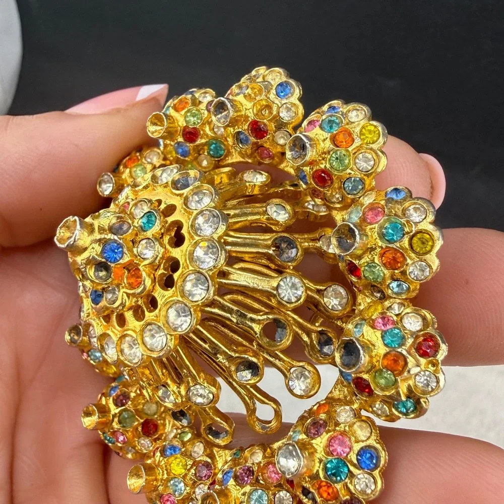 Vintage Rhinestone Dome Brooch Gold Tone Heavy READ